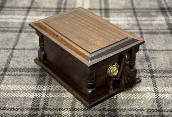 Ashes, urns & caskets